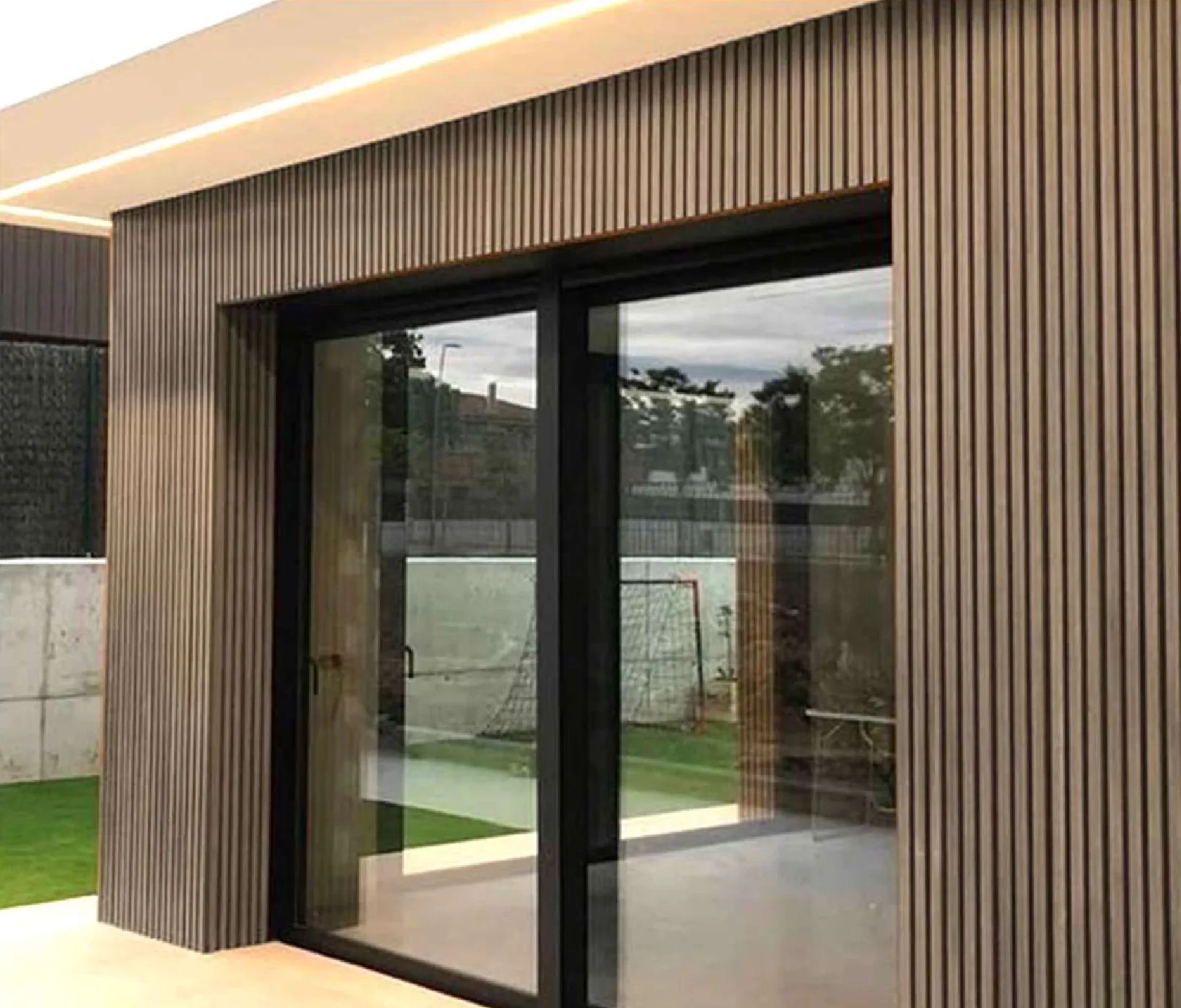 Co-Extrusion Coffee wpc cladding in a room