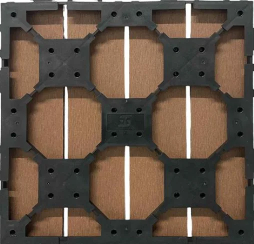 Interlocking — Teak · Classic in a room